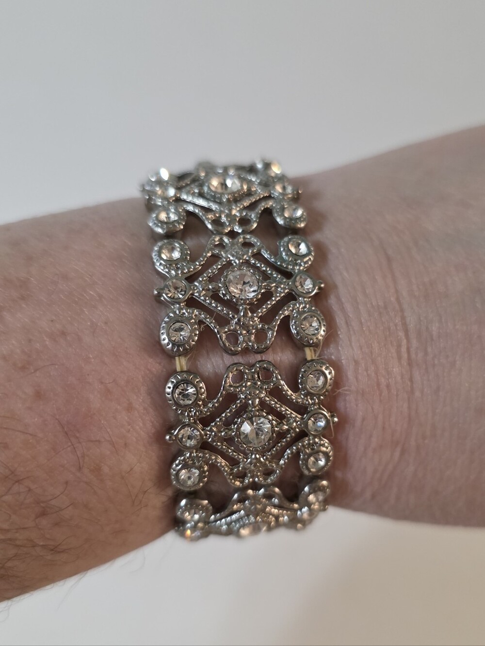 Antiqued Silvertone Crystal Stretch Bracelet
